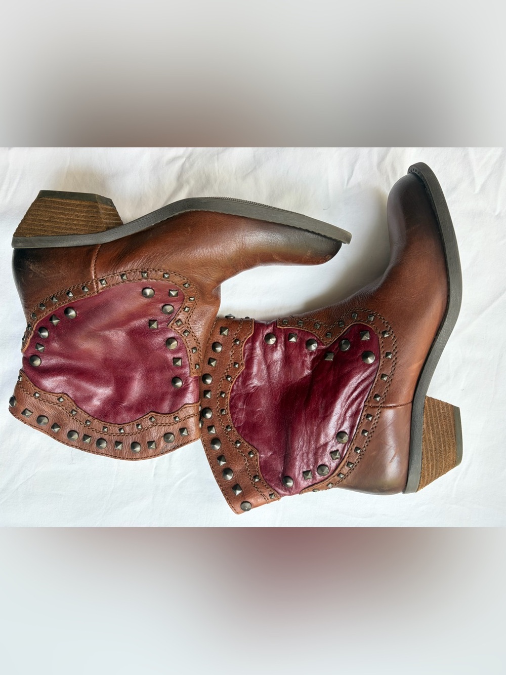 Vince Camuto Madalissa Studded Short Western Cowboy Boots Women 6B